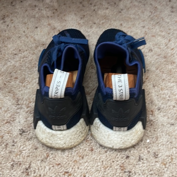 Men’s Adidas Sneakers - Picture 3 of 4